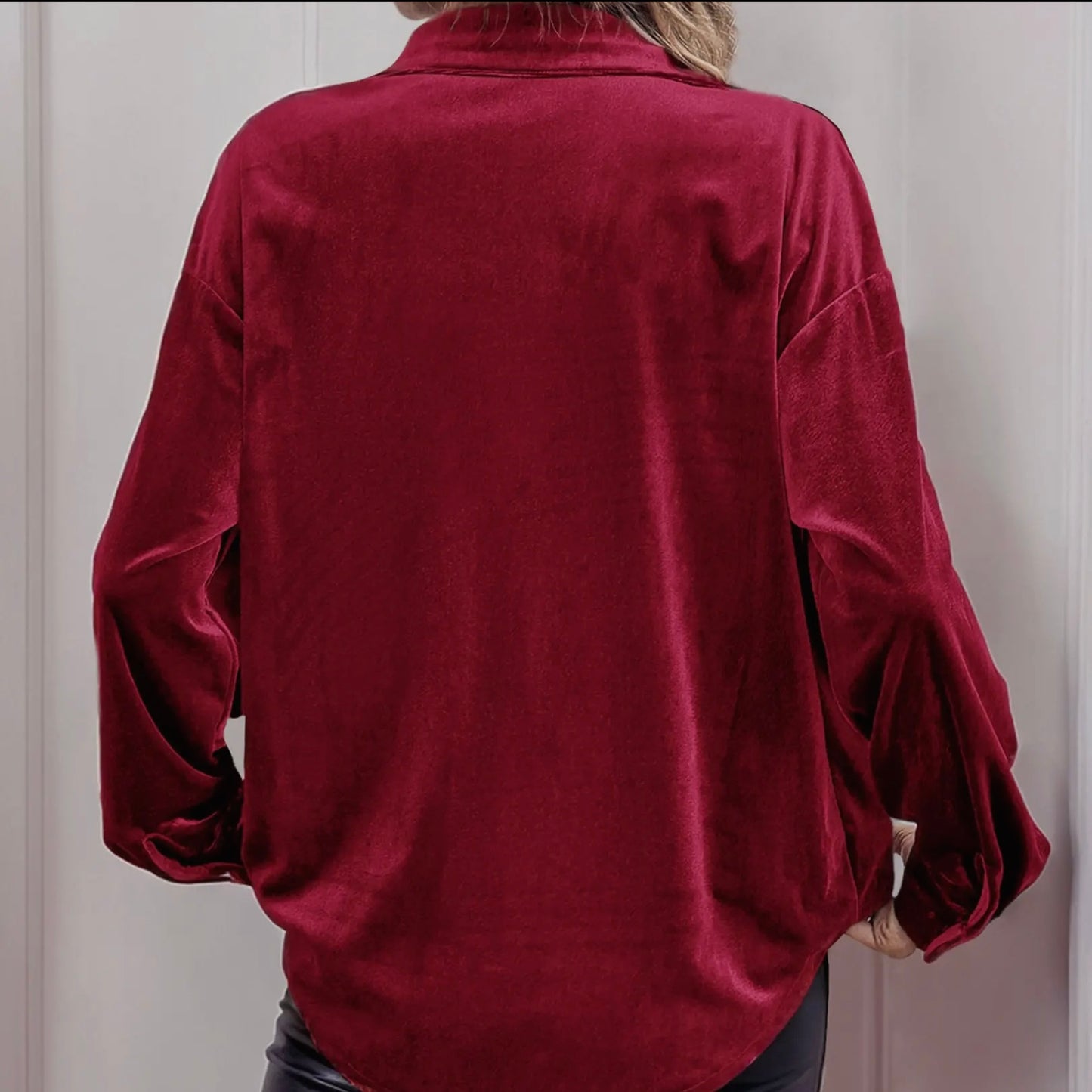 Long Sleeved Velvet Collared Shirt