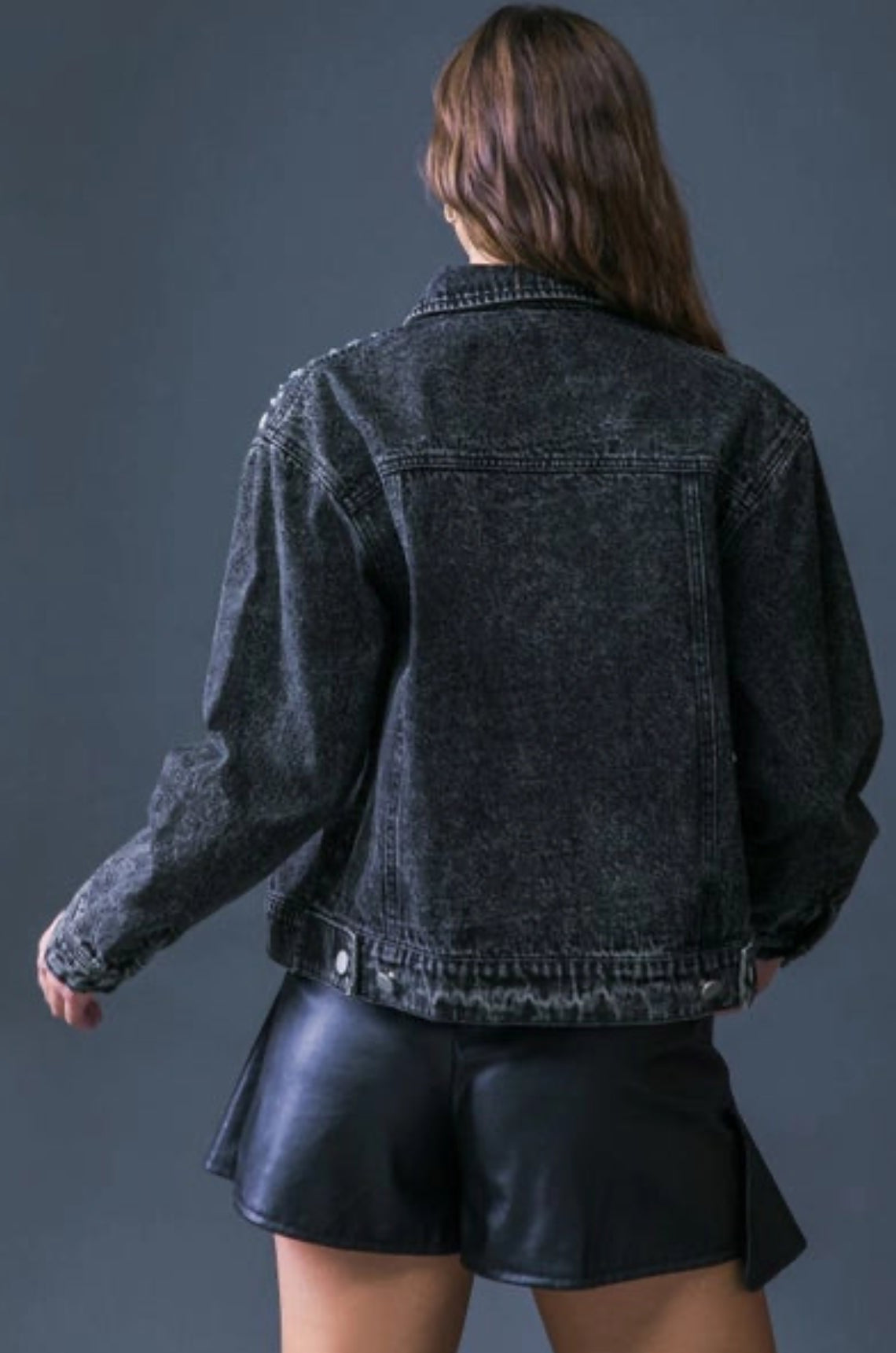 A washed denim jacket - IJ10231-B - Black