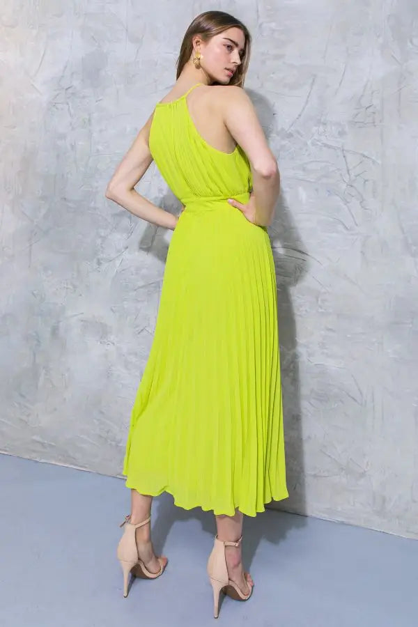 ID20021 - A solid woven fully pleated midi dress / LIME(Size S Left)